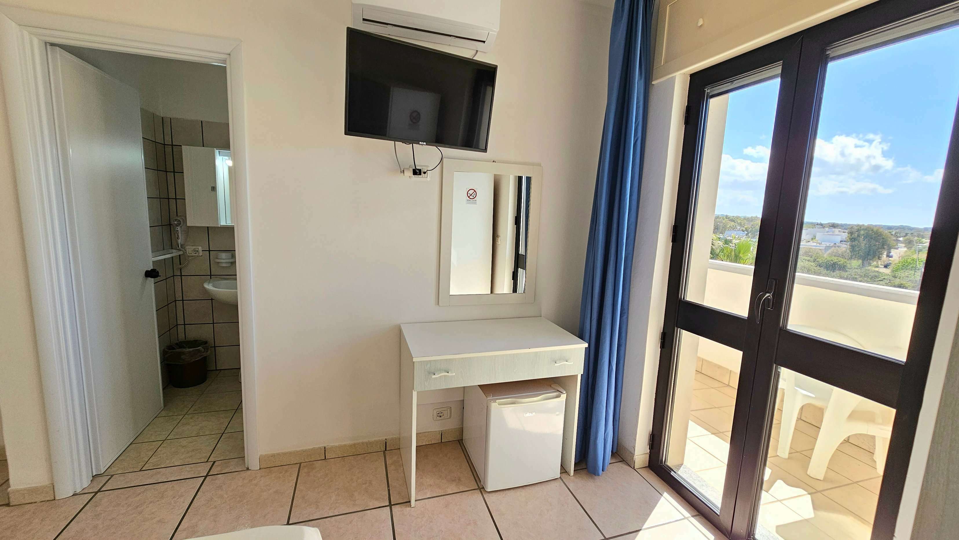 Camera Doppia con balcone vista mare